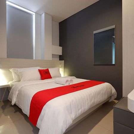 סמאראנג Reddoorz Plus Near Ciputra Mall Simpang Lima מראה חיצוני תמונה