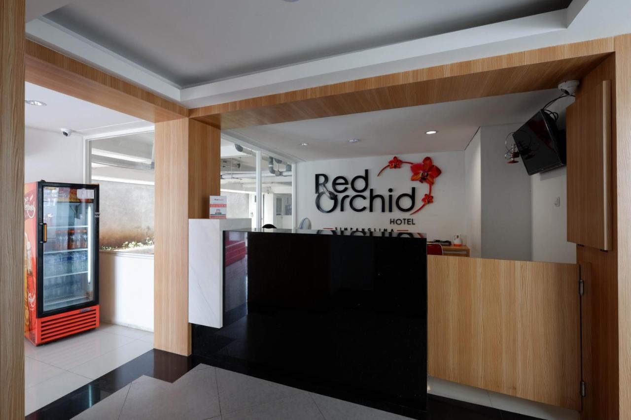 סמאראנג Reddoorz Plus Near Ciputra Mall Simpang Lima מראה חיצוני תמונה